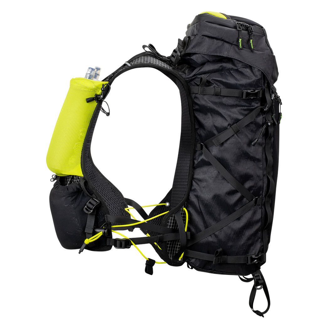 InstinctTrail ALPI 40L+ 2x600ml Soft Flasks
