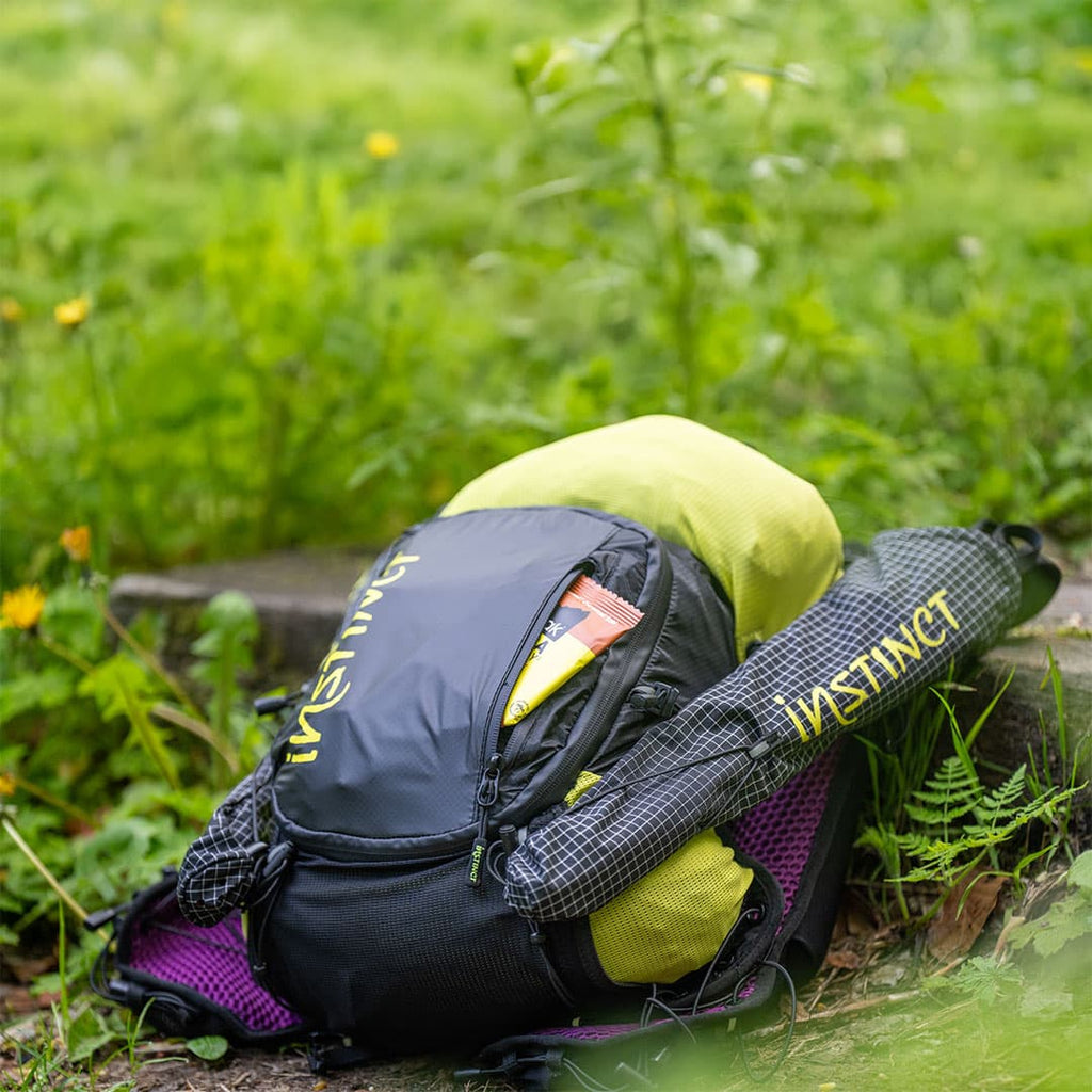 InstinctTrail Eklipse 12L + 2x600ml Soft Flasks