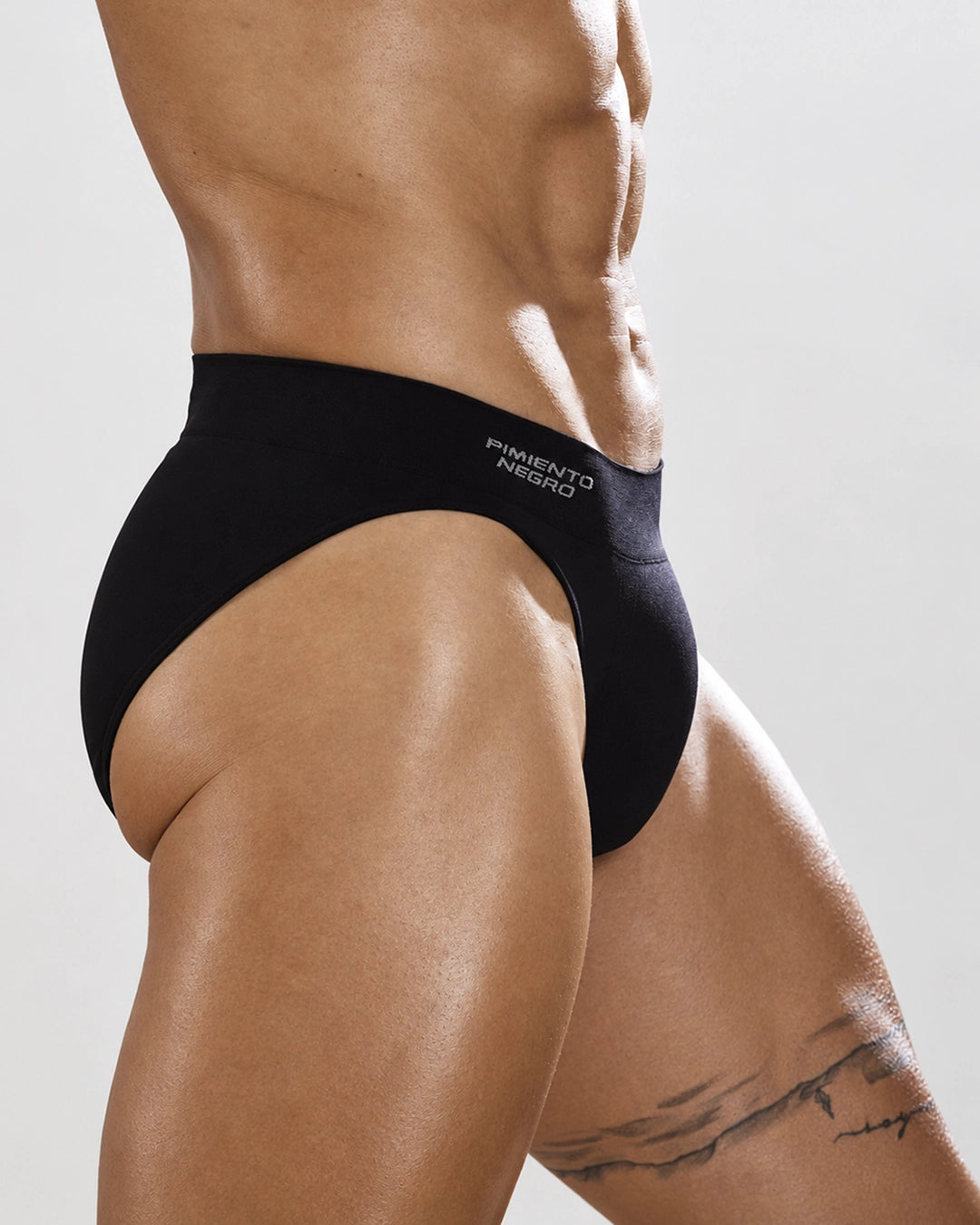 Zwart