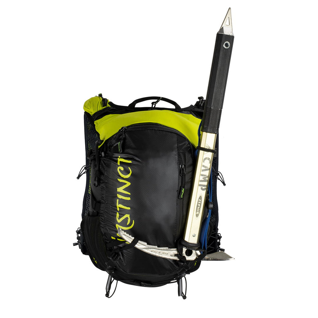 InstinctTrail X8 - 18L+ 2x600ml Soft Flasks