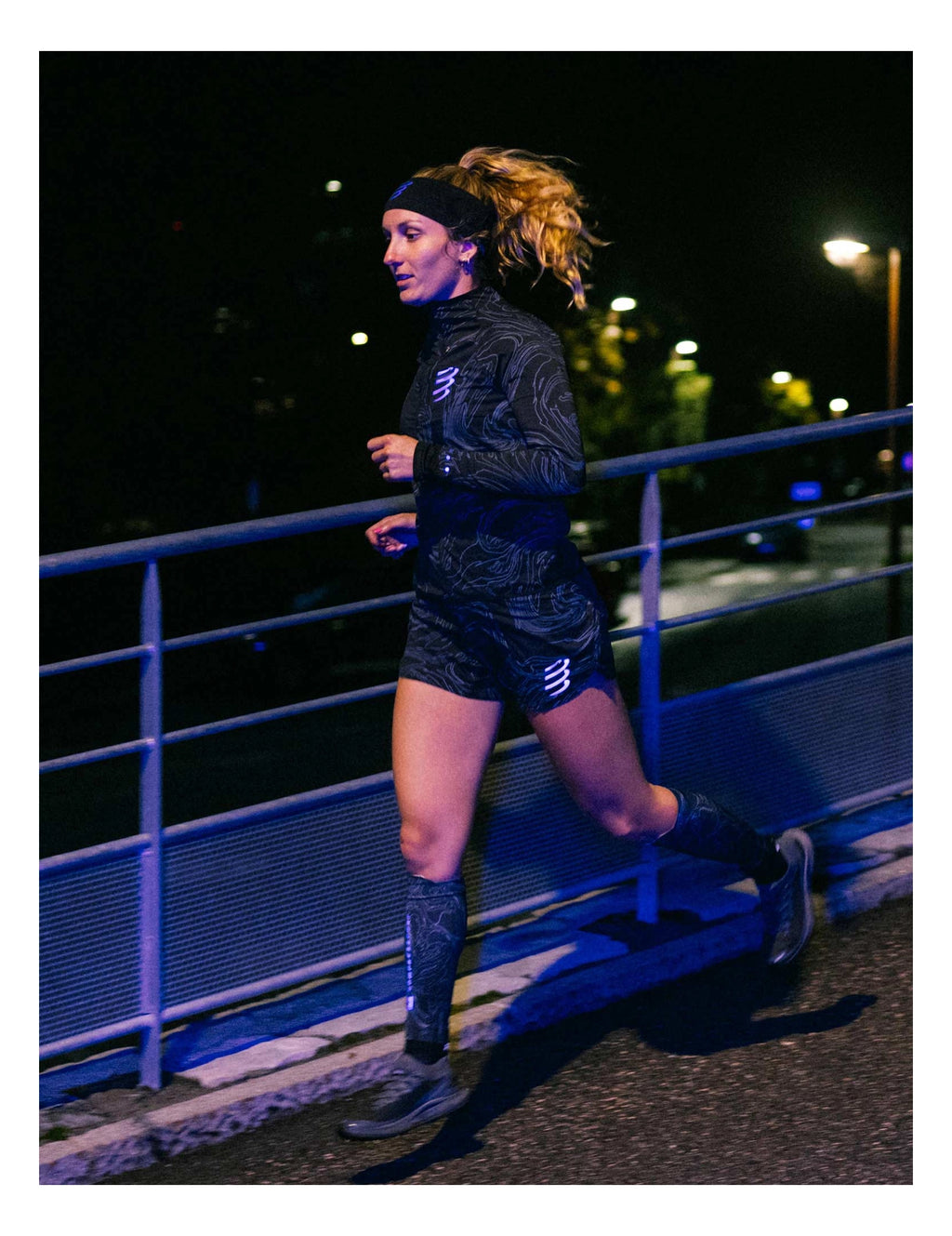 Compressport - Hurricane Windproof Jacket W Aurora - Black/Aurora